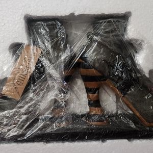 New Witch Shoes candle holder